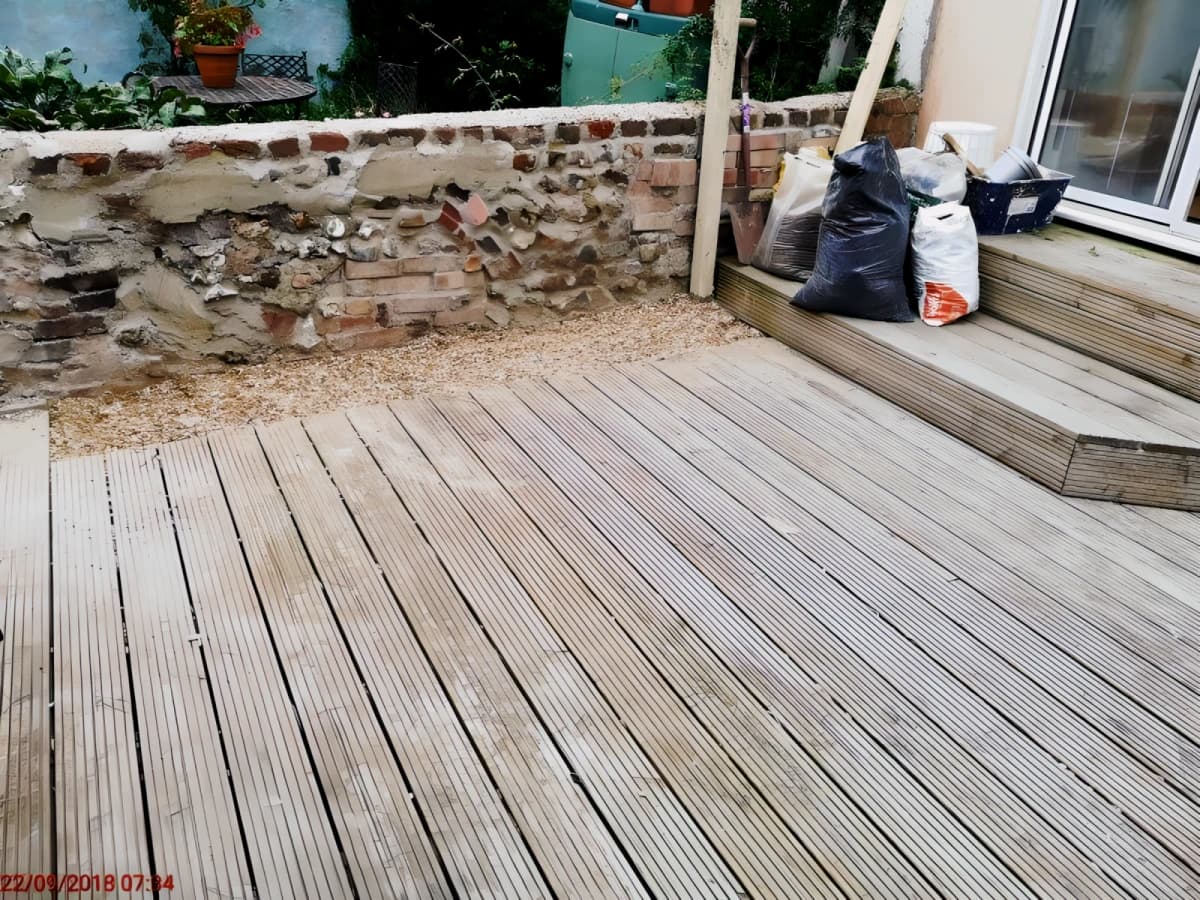 Outdoor Features