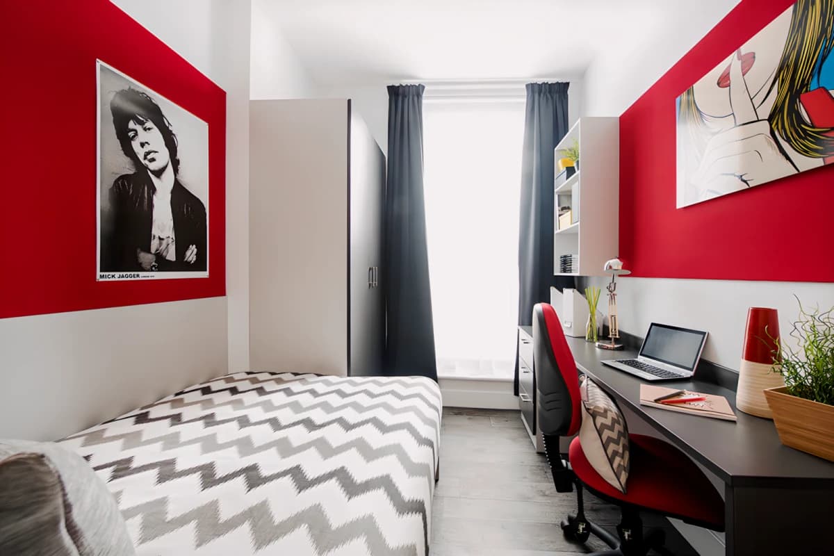 Deluxe En-Suite