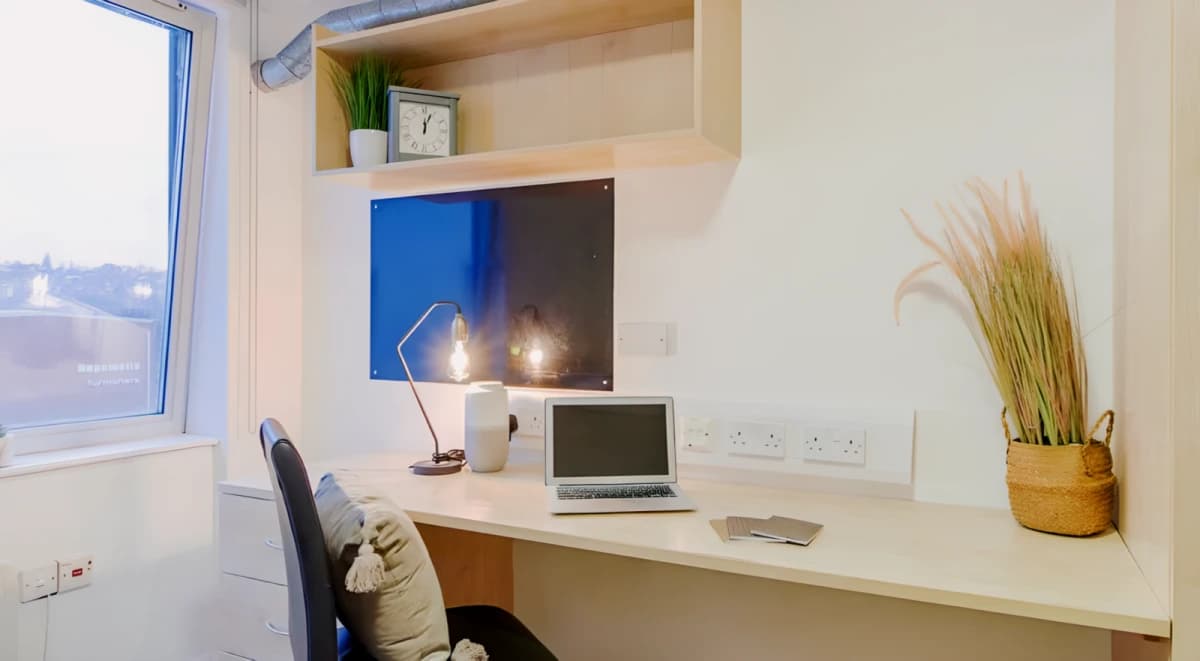 The Glasshouse image 2