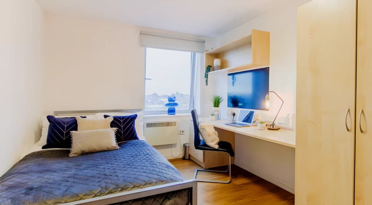 The Glasshouse image