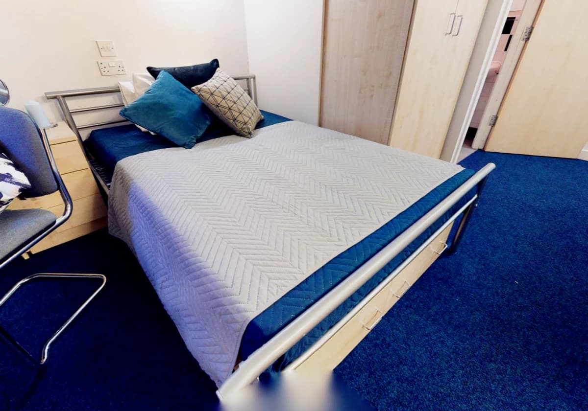 iQ Aspley House image