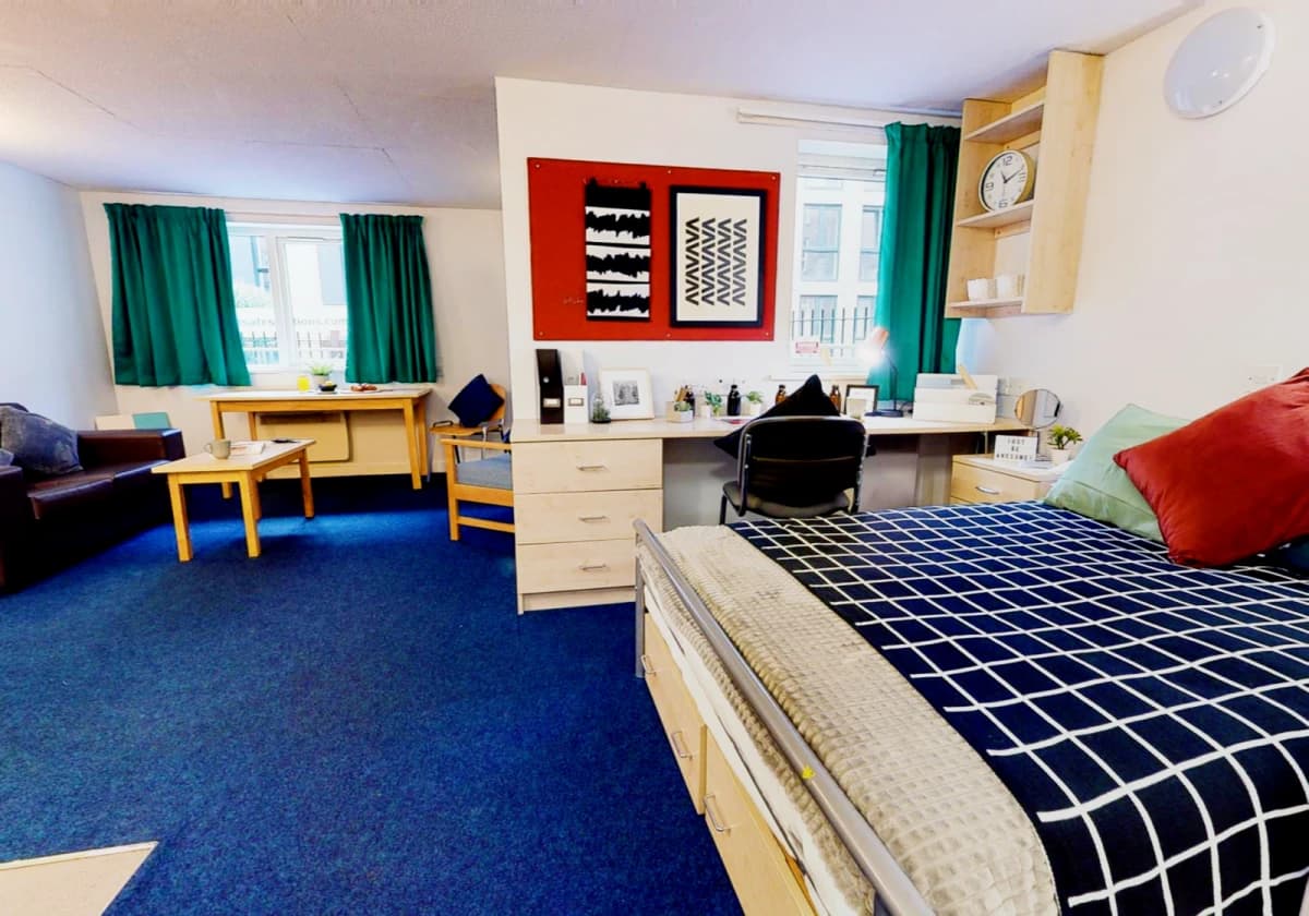 iQ Aspley House image