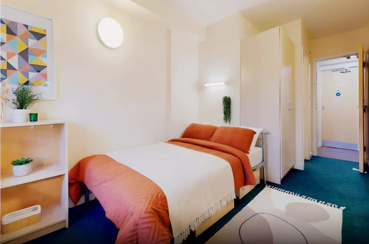 iQ Aspley House image