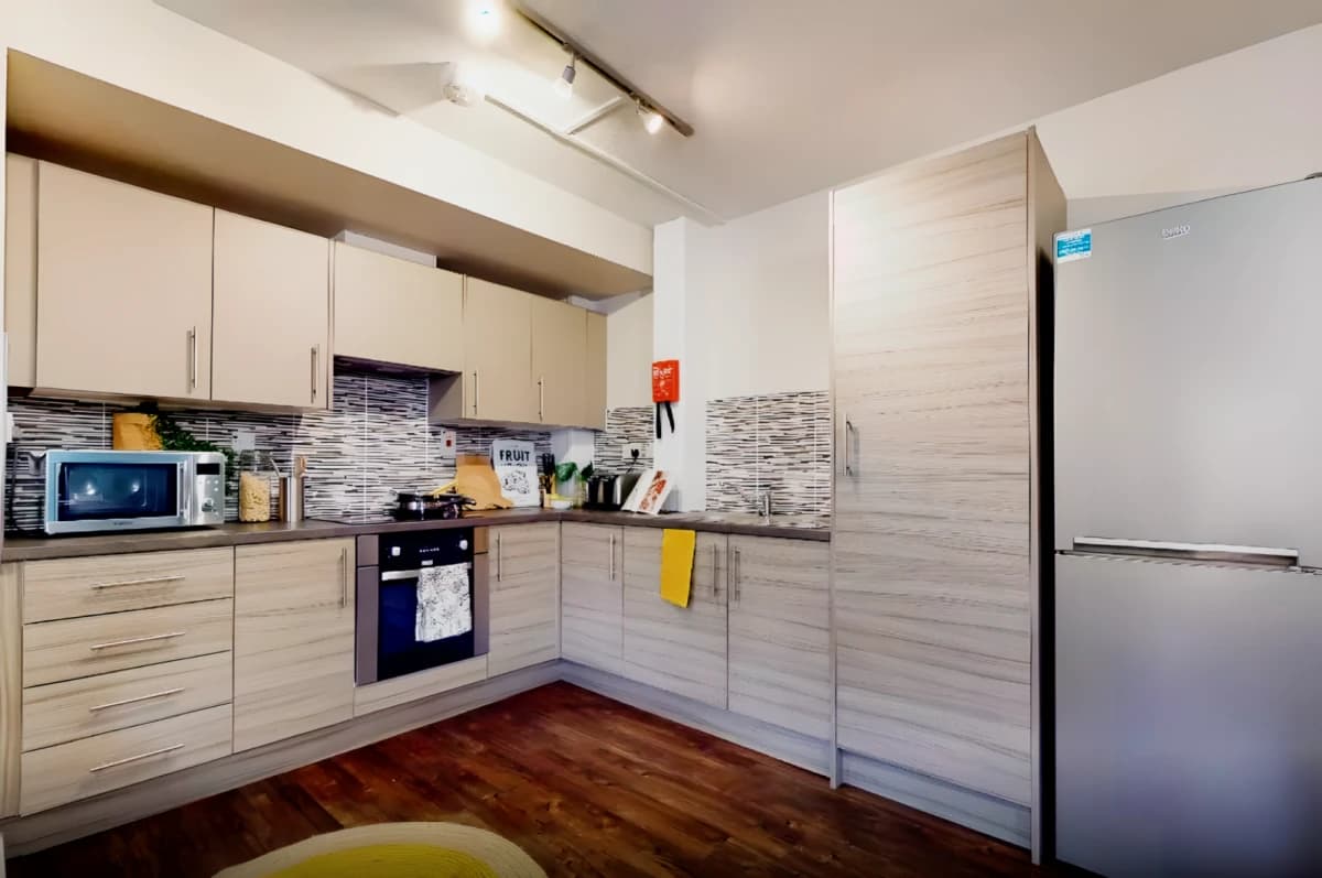 iQ Aspley House image 4