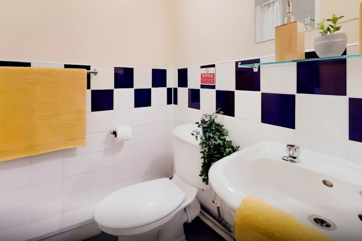 iQ Aspley House image