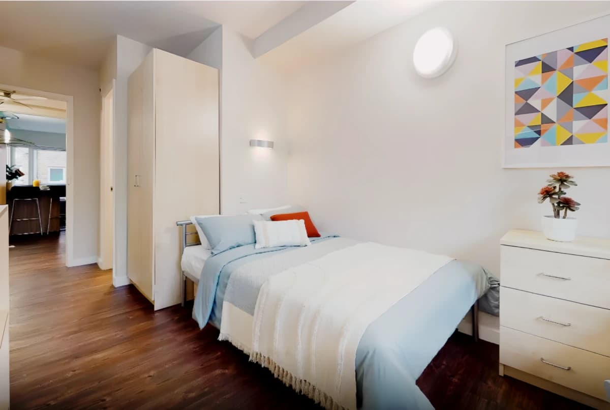 iQ Aspley House image