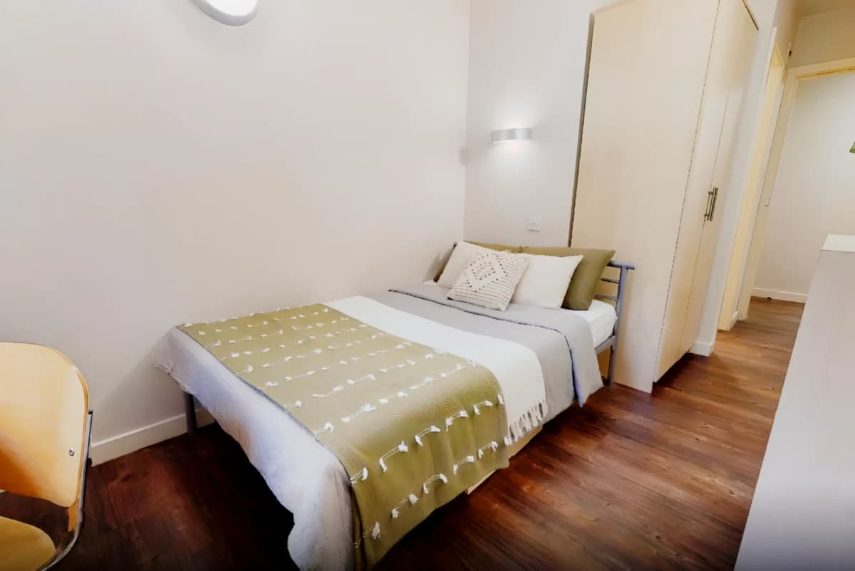 iQ Aspley House image