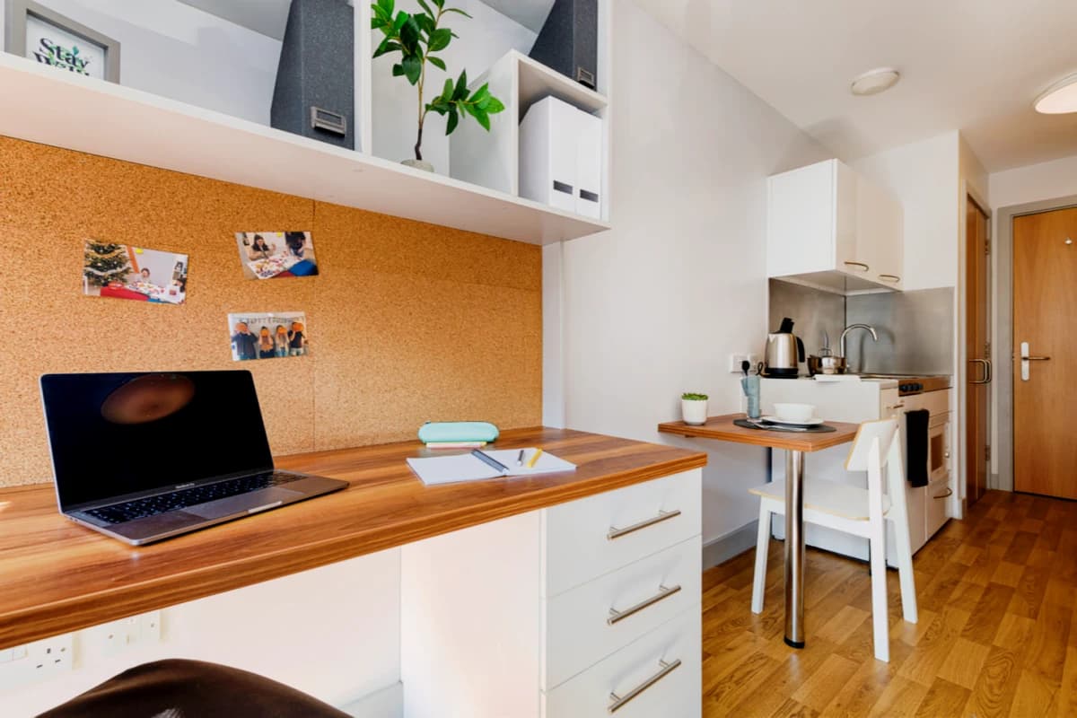Premium Studio