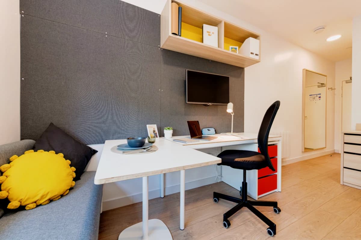 Premium Studio