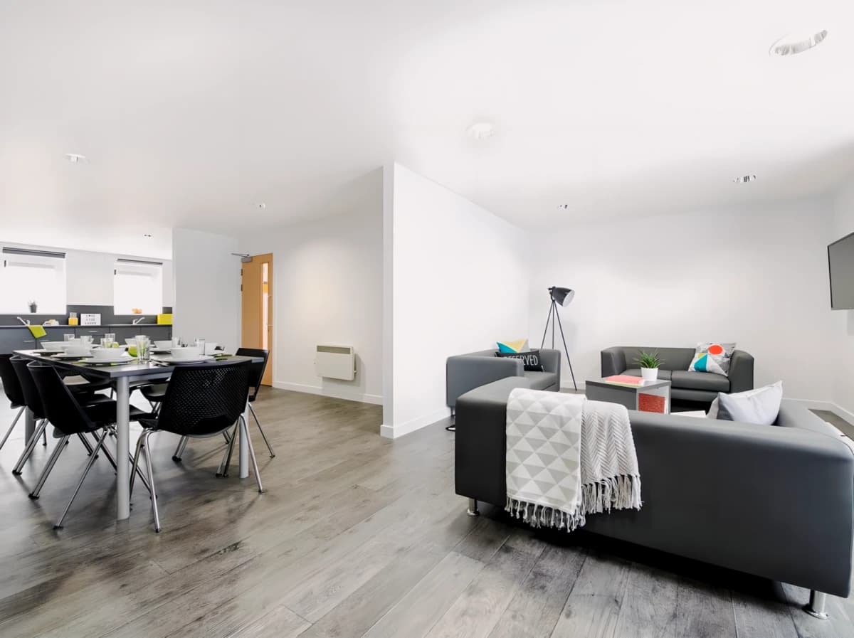 Crescent Place image