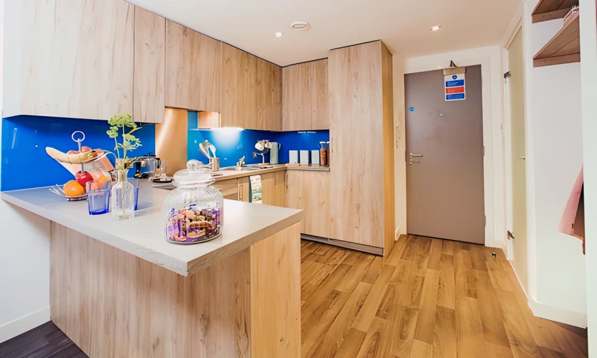 Edge Apartments image