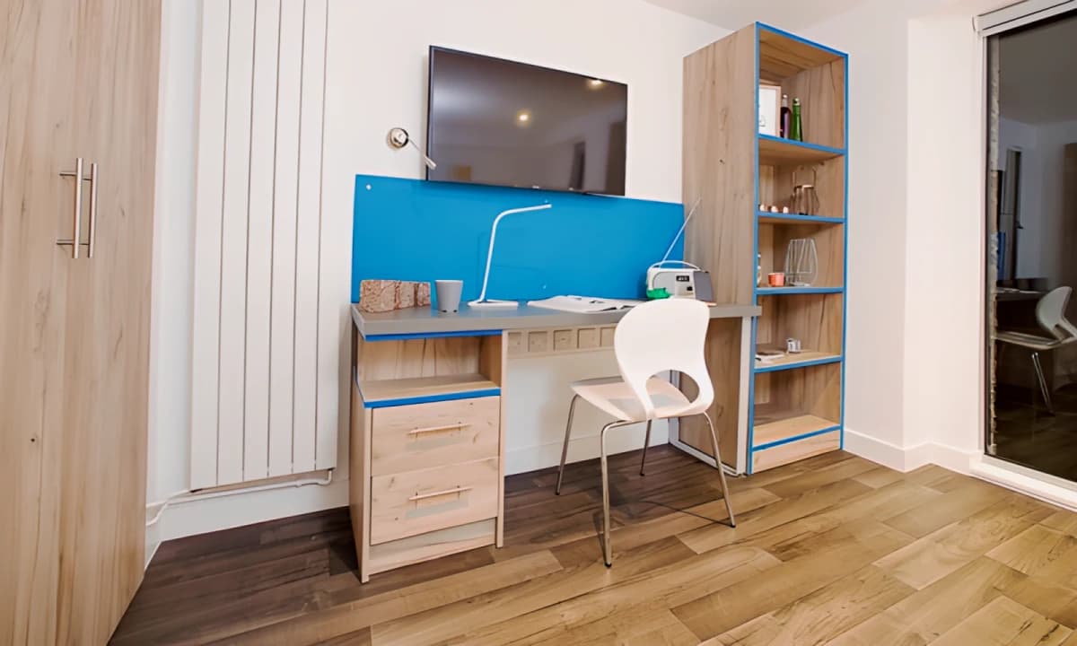 Edge Apartments image