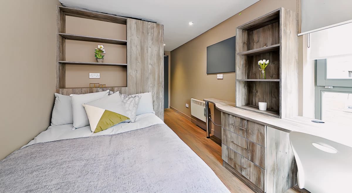 Classic En-Suite
