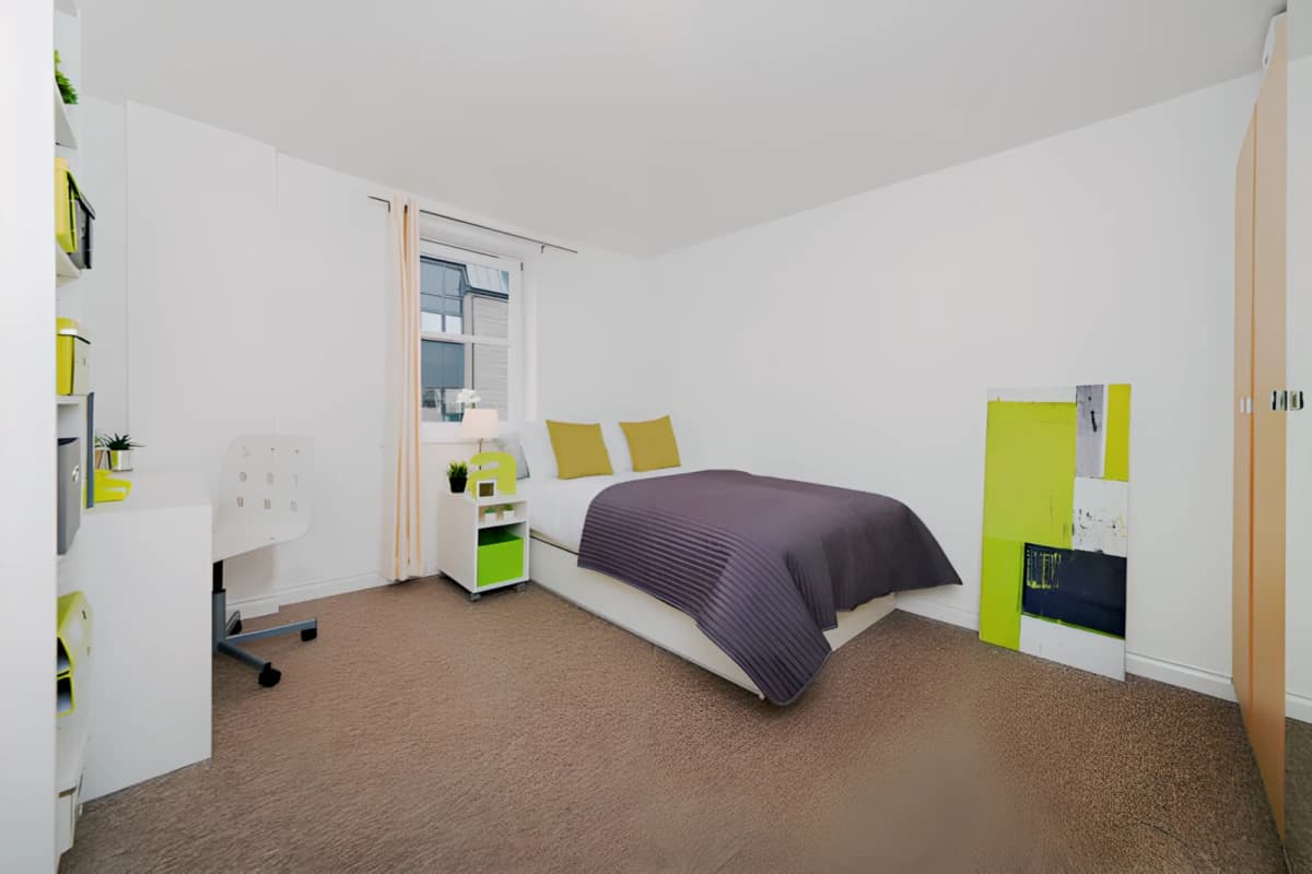 Premium Plus - 3, 5 & 6 Bed Flat