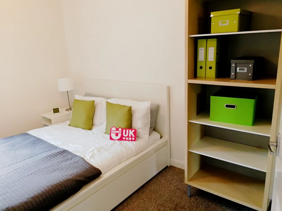 Trinity Court image