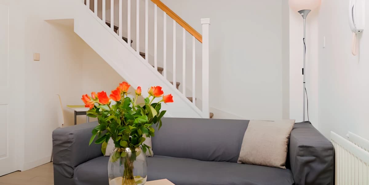 Premium – 2 Bed Maisonette With Study