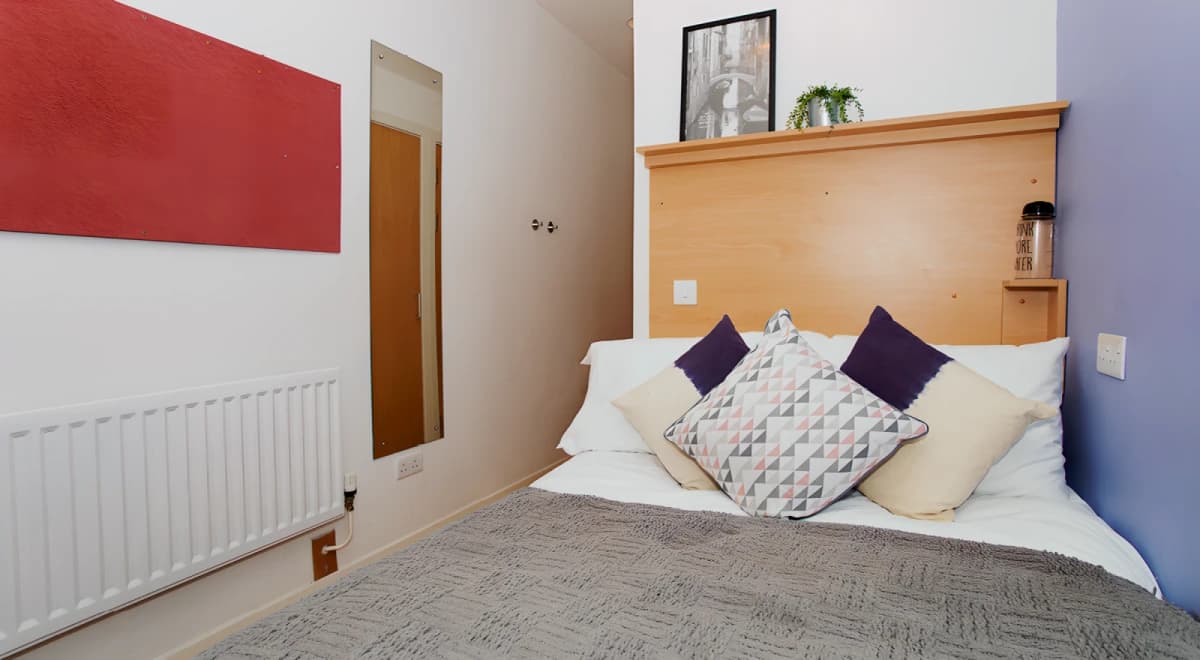 6 Bed Standard En-suite