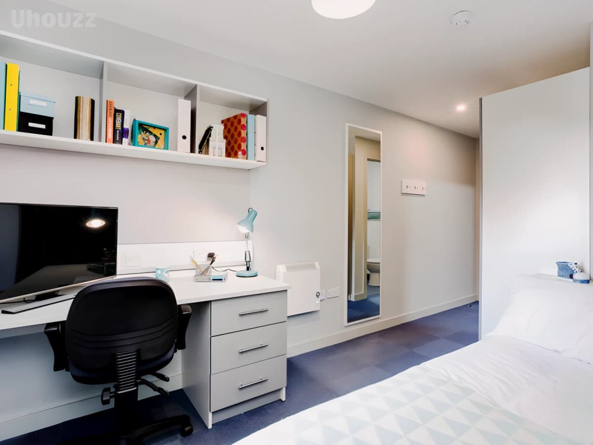 Silver Plus Ensuite