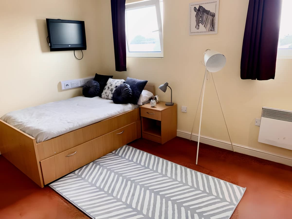 Longside House image 5