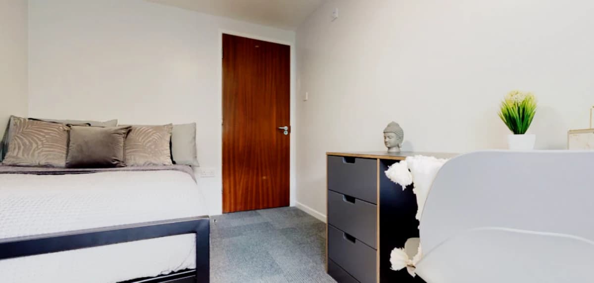 Leazes Parade image 3