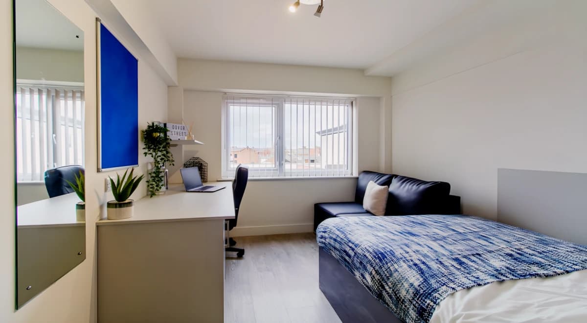 Dover Street Apartments image 3