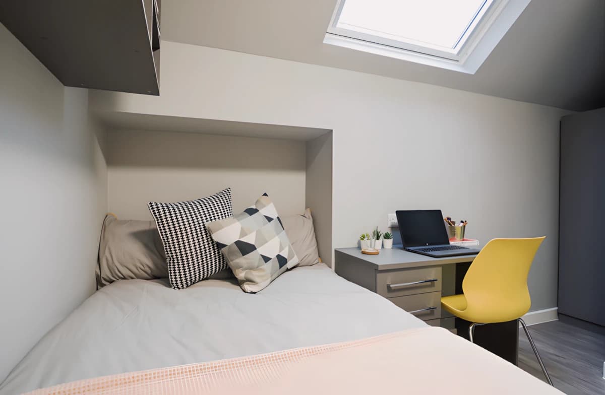 Allen Court image