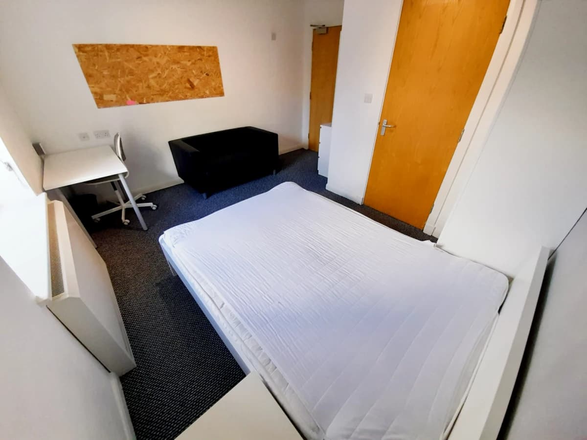1 Bed Apartment