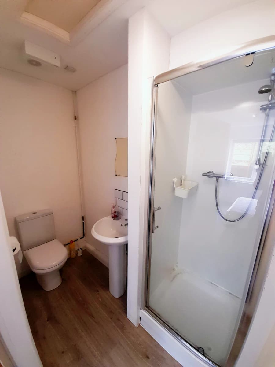 1 Bed Apartment (Large)