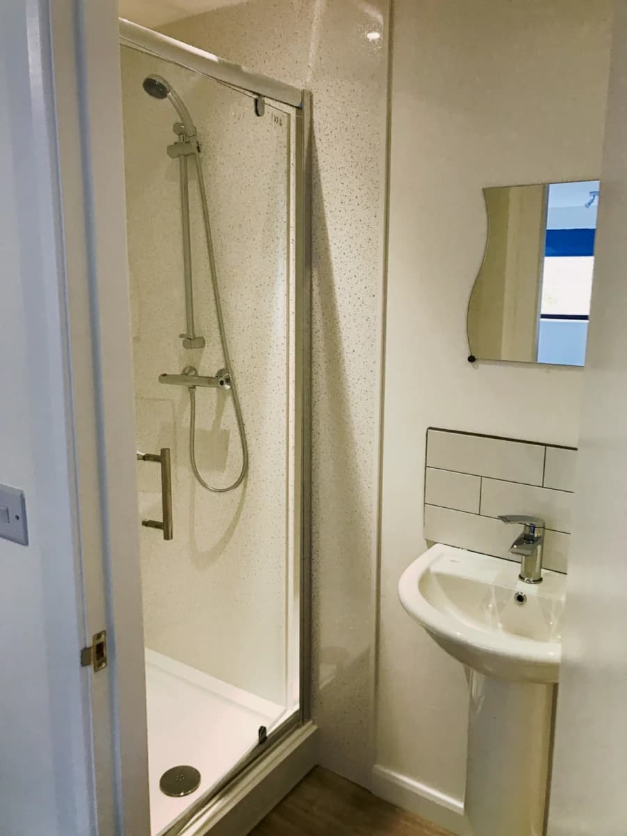 En-suite Double Room (2 Bed Apartment)