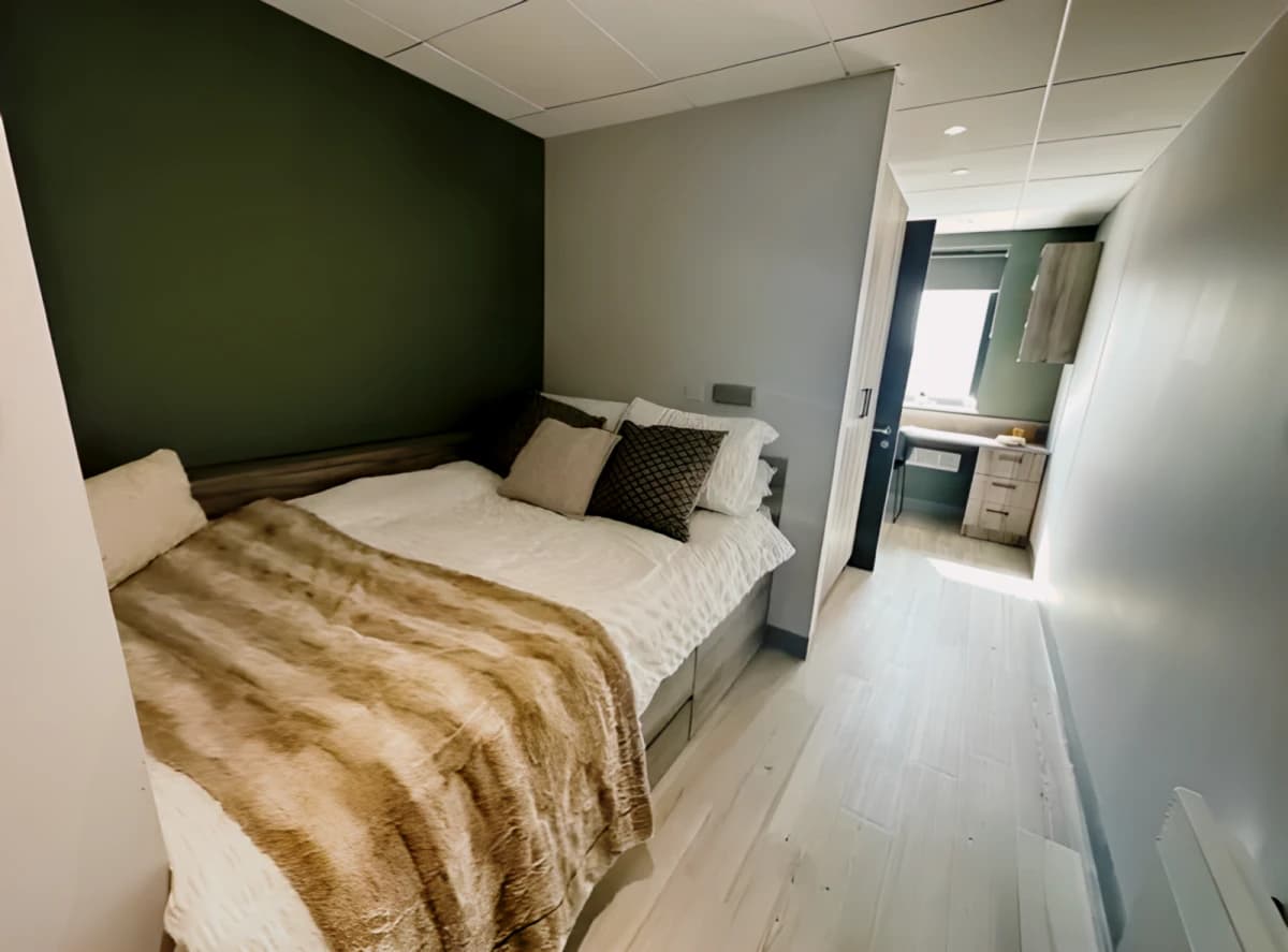 Crown Place image