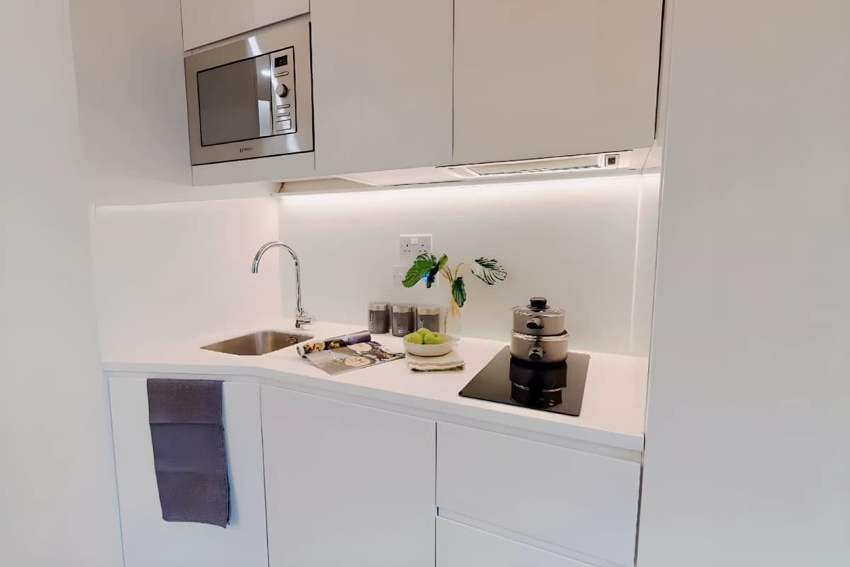 Gob Brighton Residence image