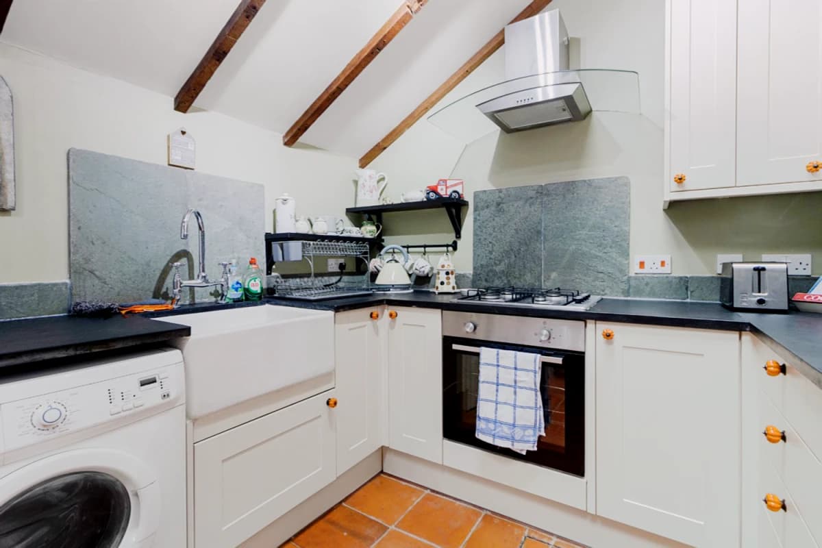 2 Bed 1 Bath