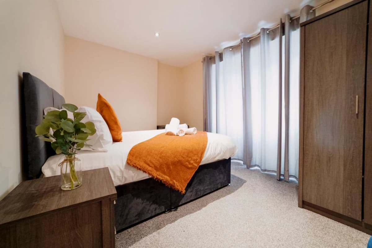 3 Bed