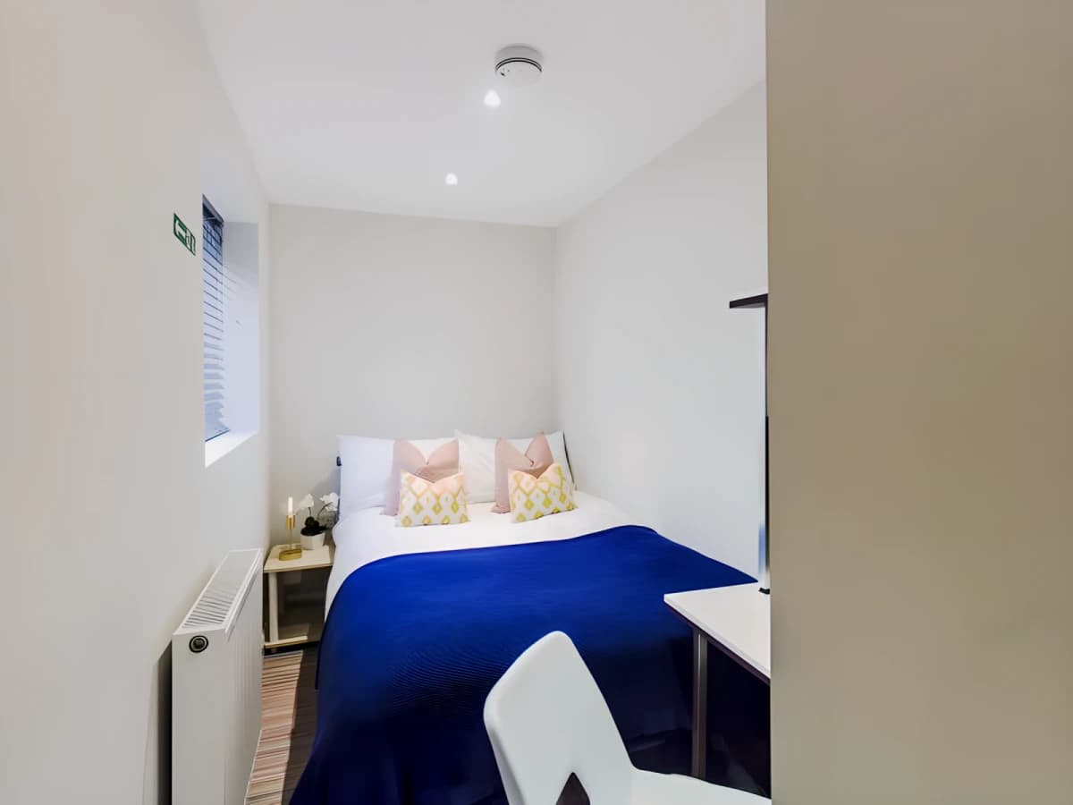 5 Bed 1 Bath