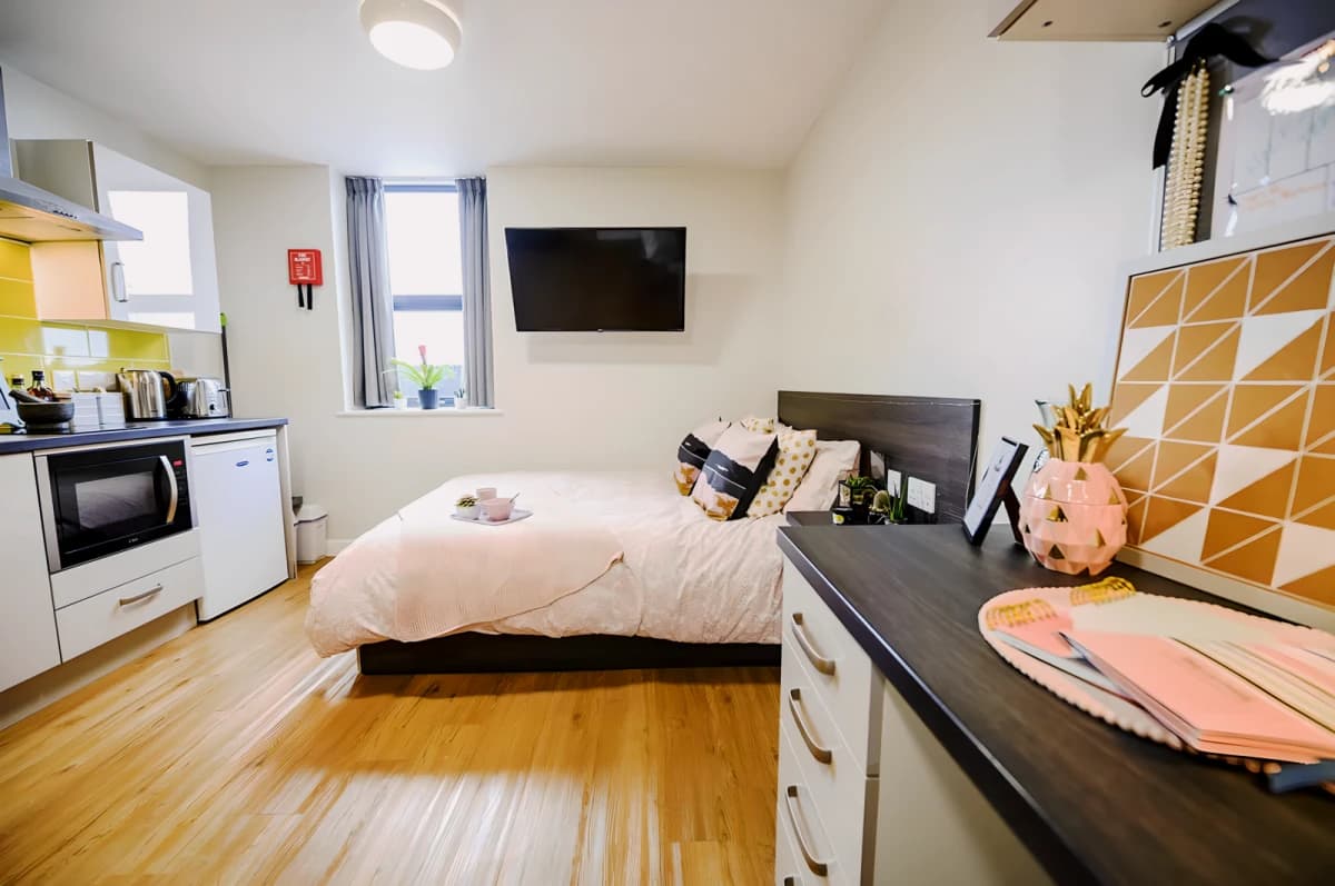 Chronicle House image