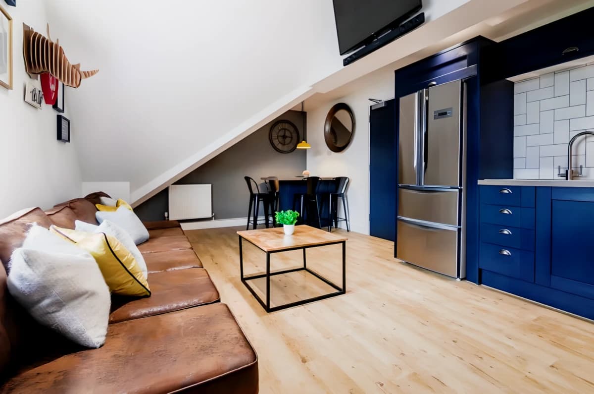 5 Bedrooms 2 bathroom