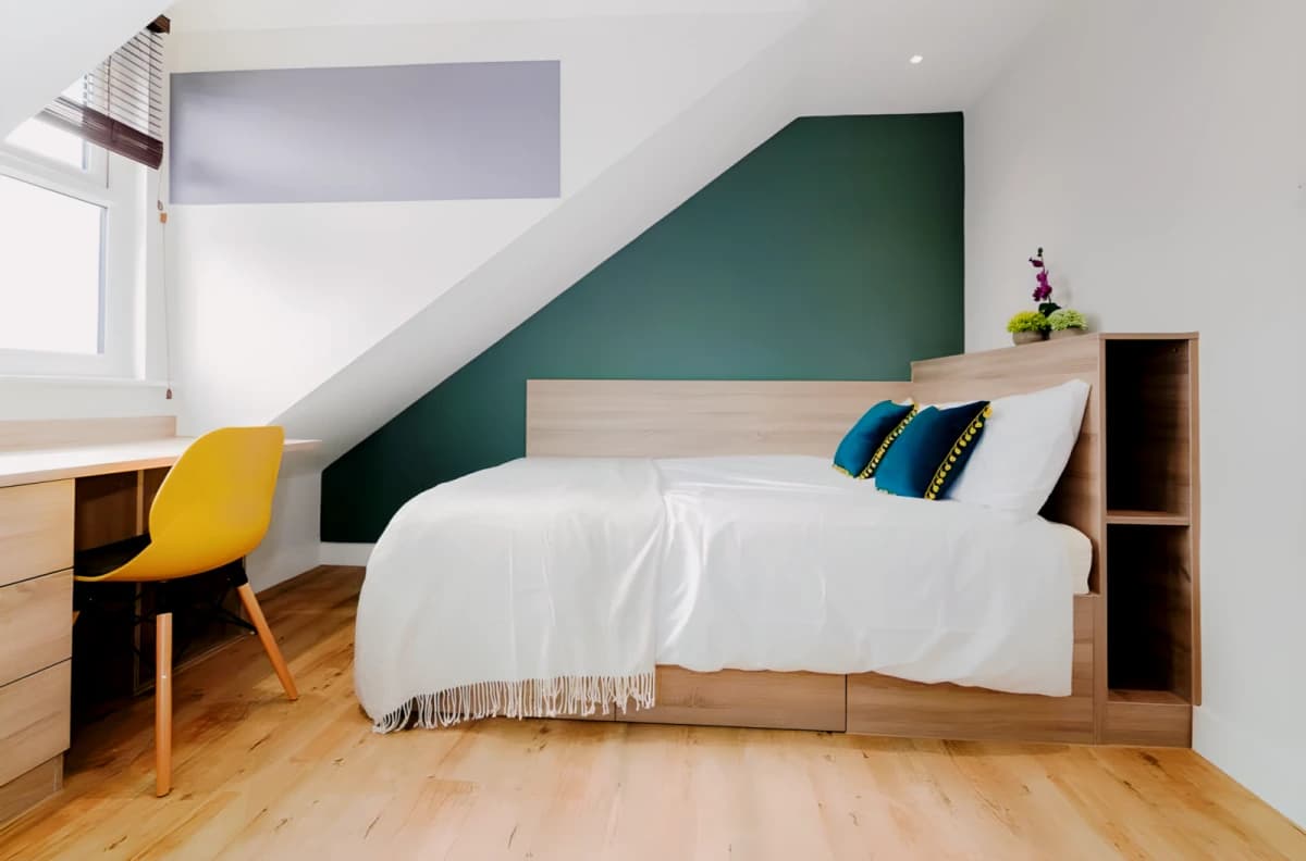 5 Bedrooms 2 bathroom