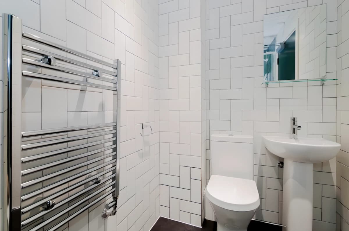 5 Bedrooms 2 bathroom