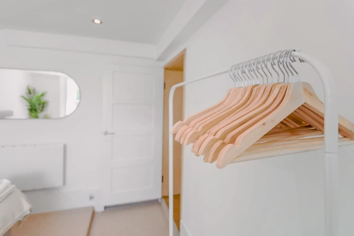 1 Bedrooms 1 Bathroom