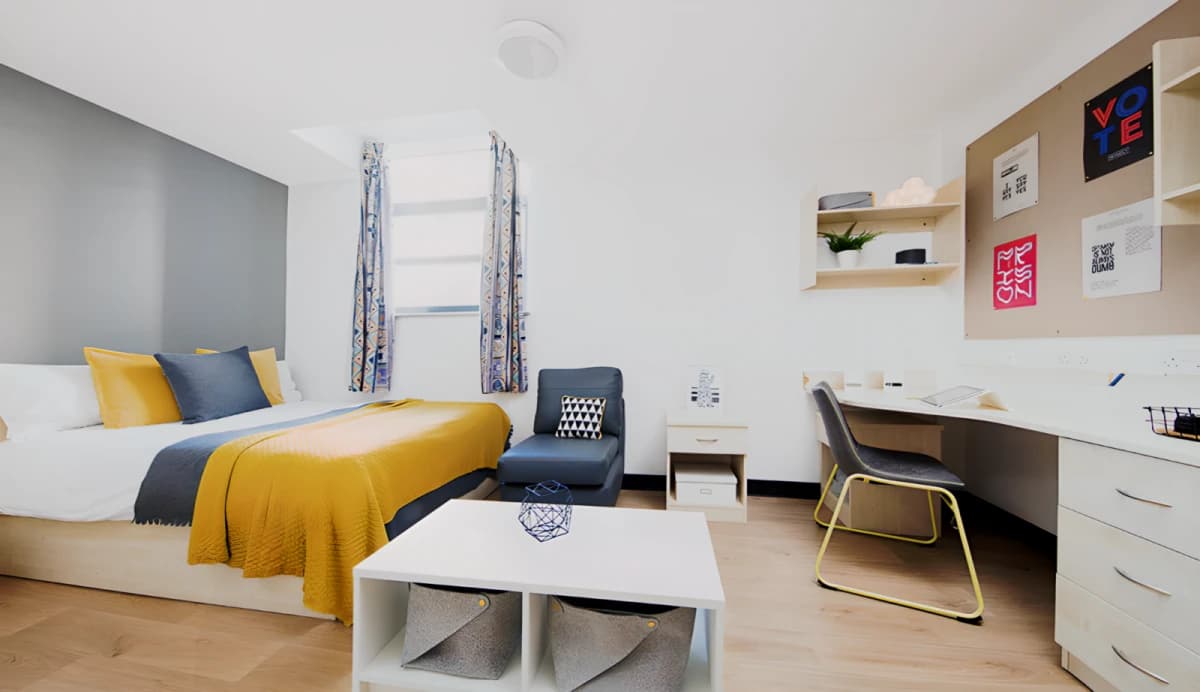 Magnet Court image