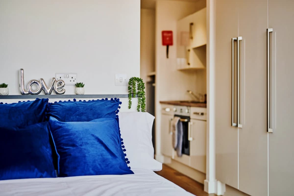 Upperton Road image