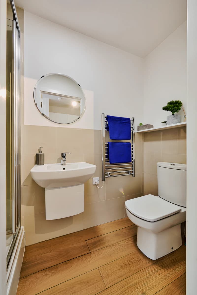 Upperton Road image