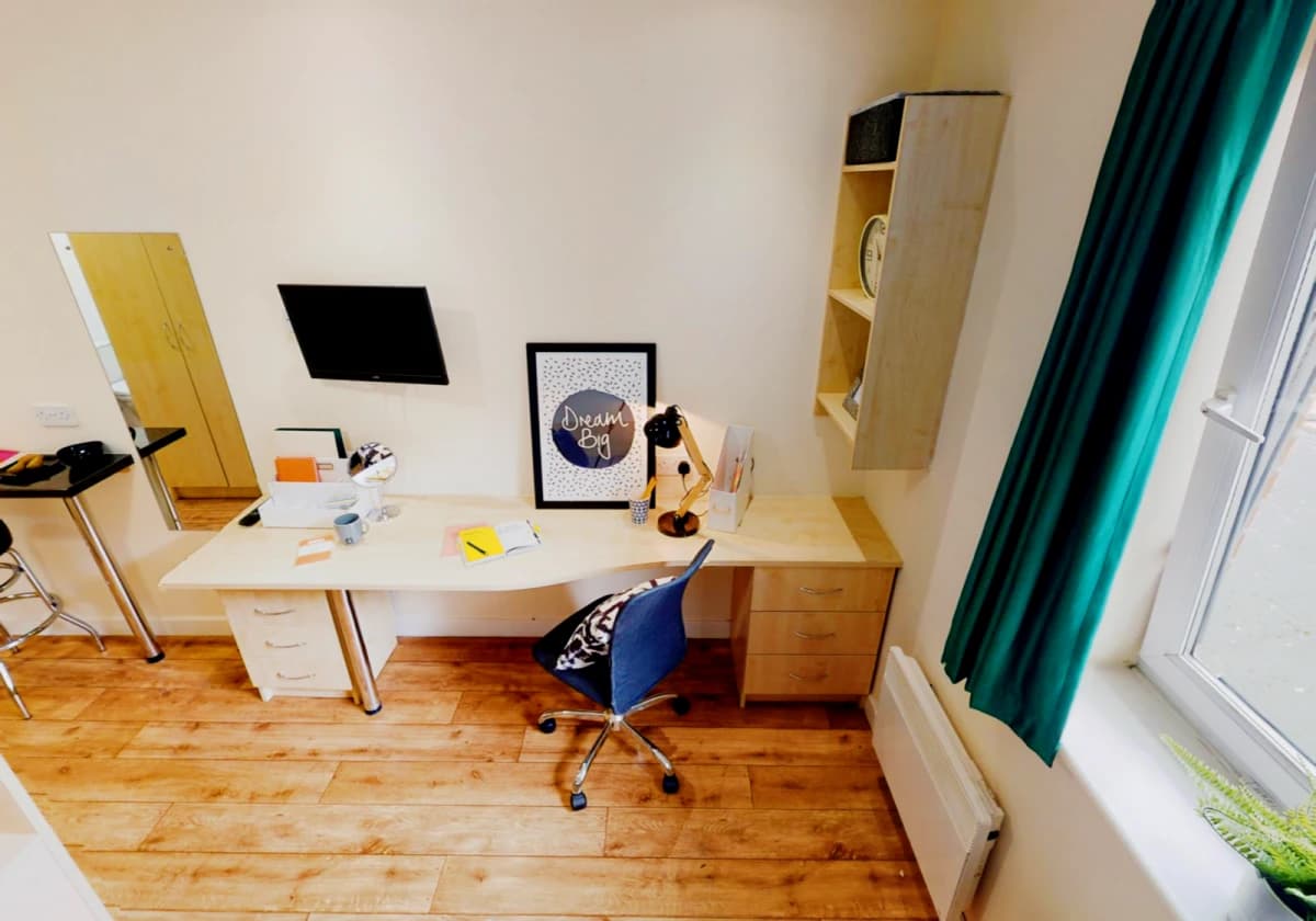 Bronze Studio