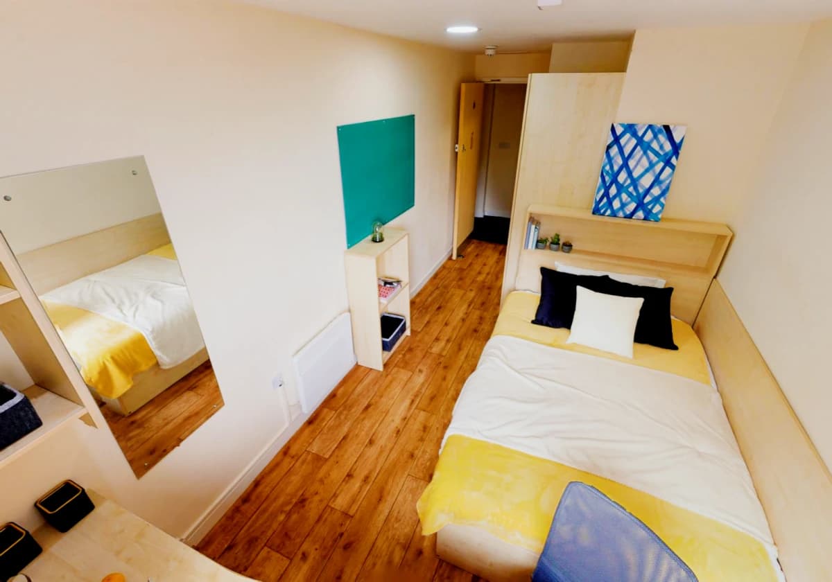 Copper En Suite