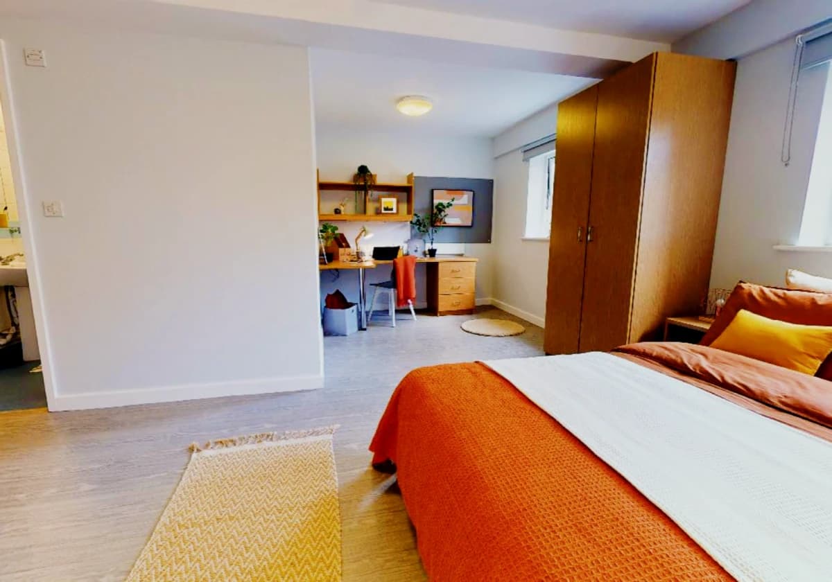 Platinum En Suite