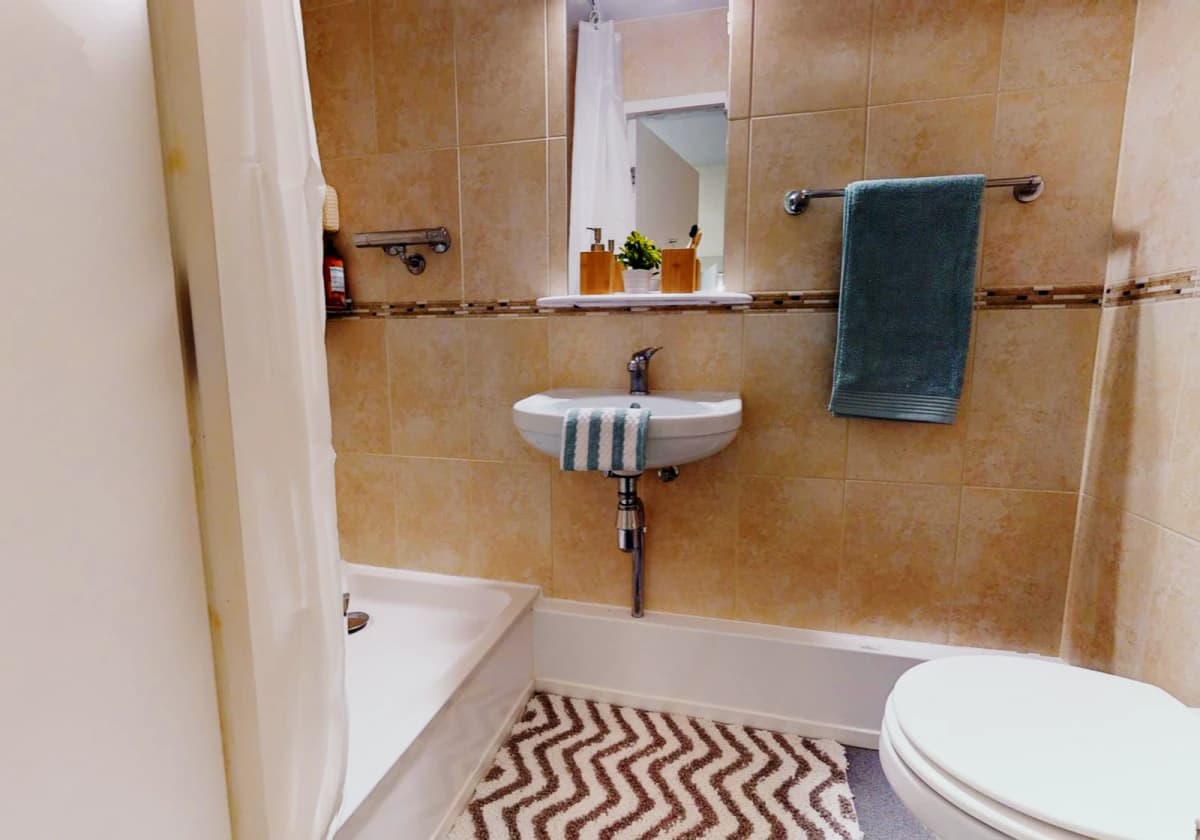 Platinum En Suite