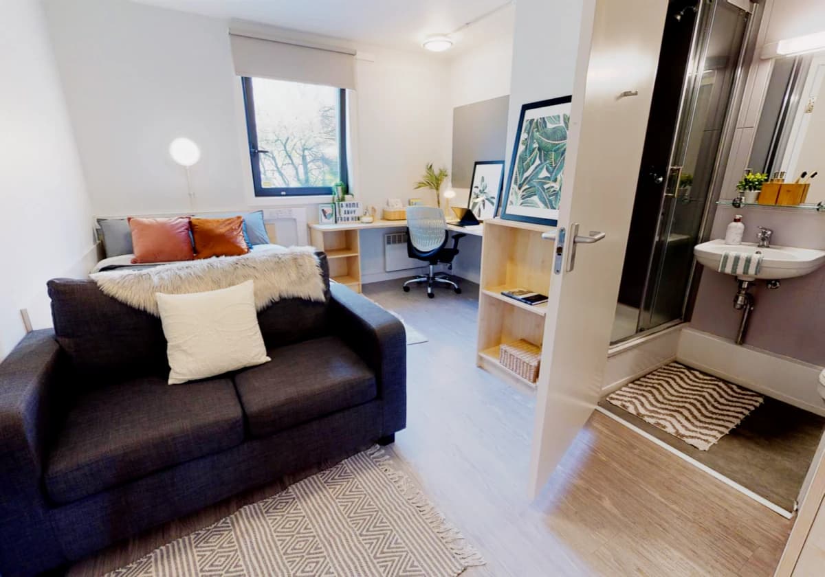 Platinum En Suite Plus