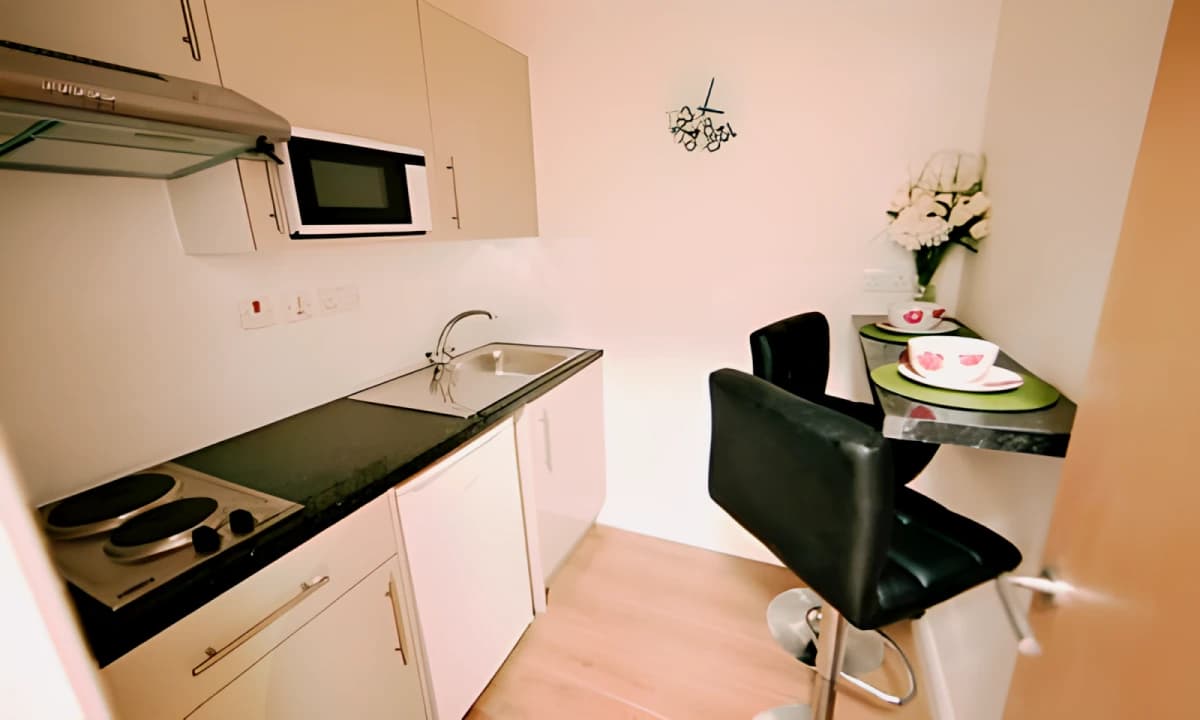 Apex Heights image