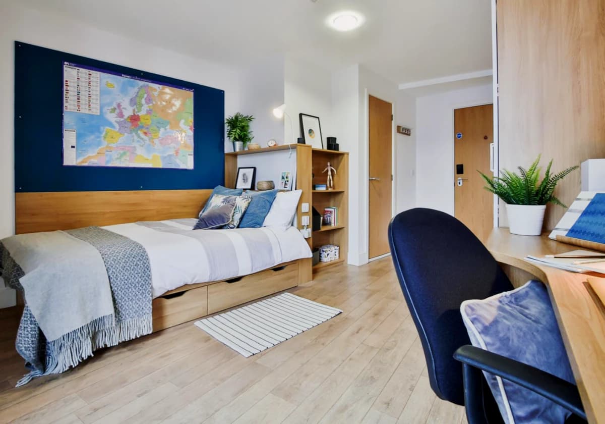 iQ Abacus House image