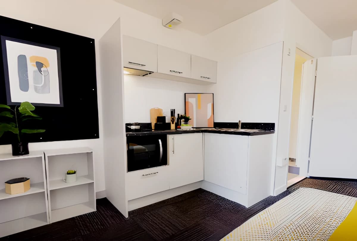 iQ Newland House image